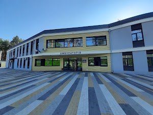 Поліклінніка - Інфраструктура поблизу “Амстердам Клубний”